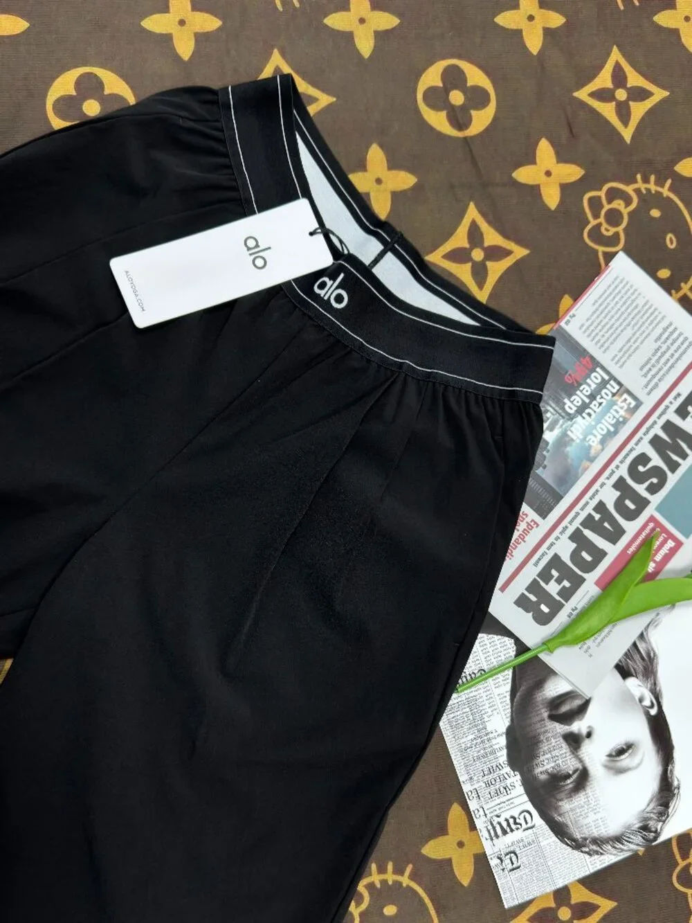 🎨ALO Yoga Suit Up Trouser Black (Regular) 30-inch✨ - Picture 7 of 8